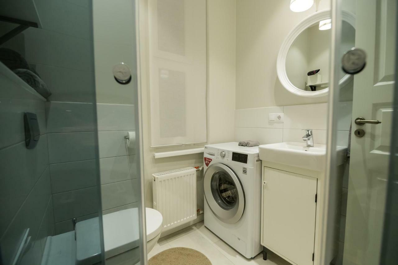 Renovated Apartment In Riga Center Экстерьер фото