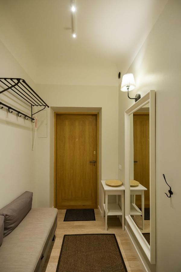 Renovated Apartment In Riga Center Экстерьер фото